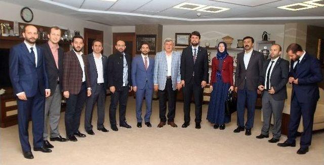 Başkan Karaosmanoğlu, Stk’ları Buluşmaya Devam Ediyor
