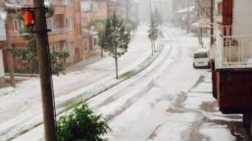 Turhal&rsquo;ı Dolu Vurdu