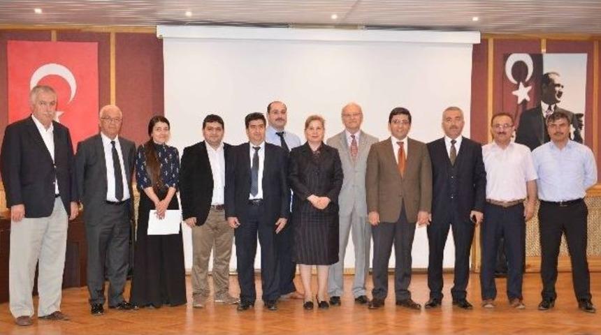 B&uuml;&rsquo;de Verimli Enerji Ve &Uuml;retim Anlatıldı