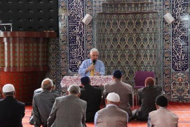 &Ccedil;orlu M&uuml;ft&uuml;l&uuml;ğ&uuml;&rsquo;nden Hac Ve Umre Semineri 1