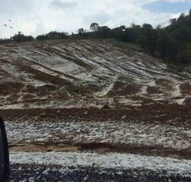 Yozgat&rsquo;a Dolu Yağışı Ekili Alanlara Zarar Verdi 1