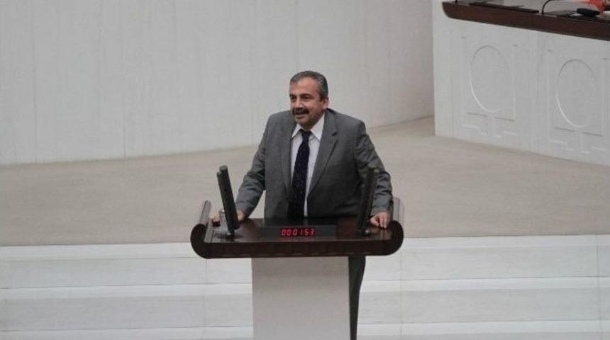 Tbmm Genel Kurulunda &lsquo;h&uuml;k&uuml;mete Destek&rsquo; Tartışması