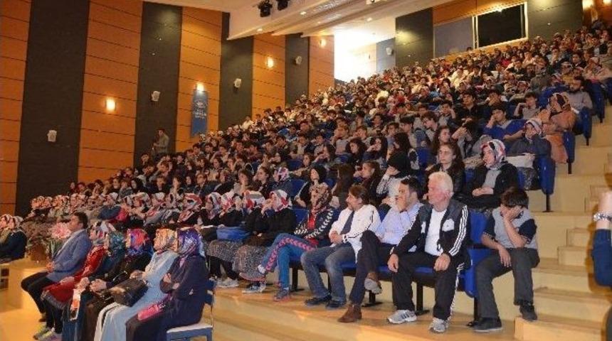 Rize’de ‘son Yarım Asrın Hikayesi Konferansı’ Gerçekleştirildi