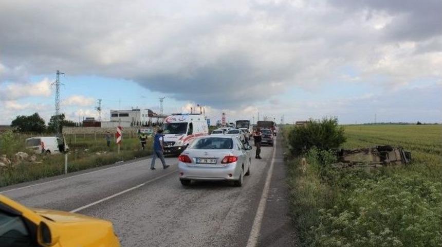 Tekirdağ&acute;da Trafik Kazası: 3 Yaralı