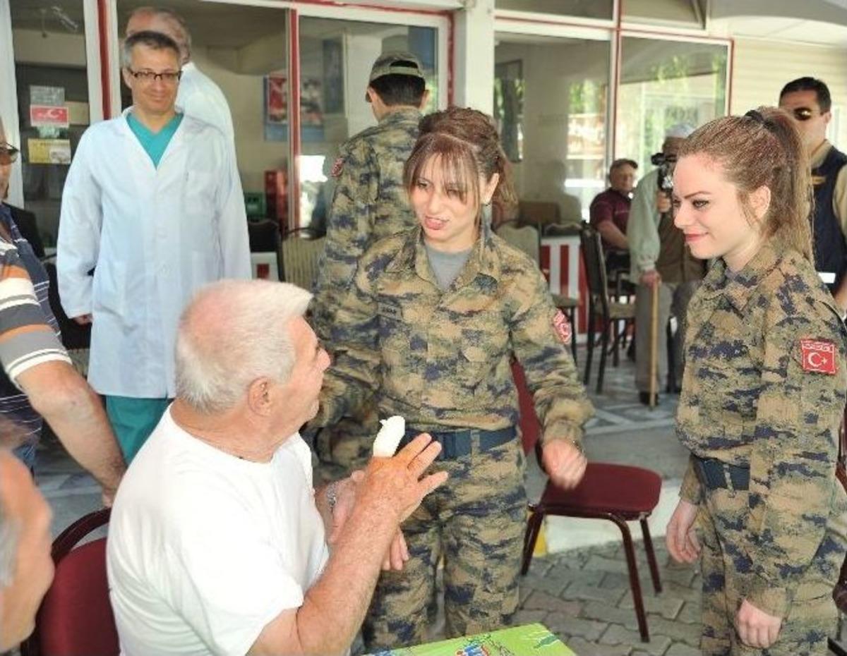 Efes 2016 Tatbikatında Tsk Y&ouml;re Haklına Da Sağlık Hizmeti Verdi