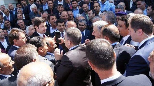 Ulaştırma Bakanı Arslan’a, Baba Ocağından Sürpriz Ziyaret