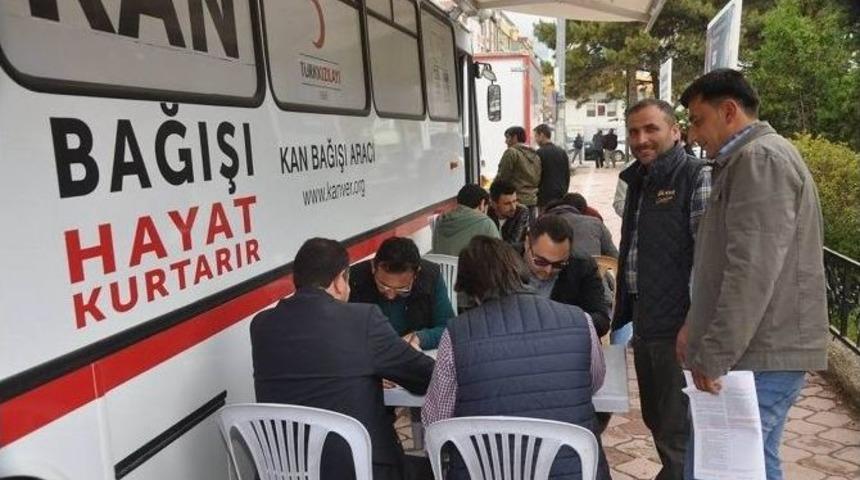 Suşehri&rsquo;nde Kan Bağışı Kampanyasına Yoğun İlgi