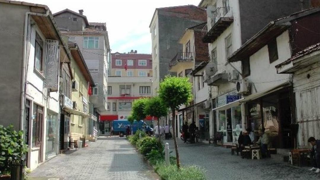 Ak&ccedil;akoca&rsquo;da Sokak Sağlıklaştırma &Ccedil;alışması Start Aldı