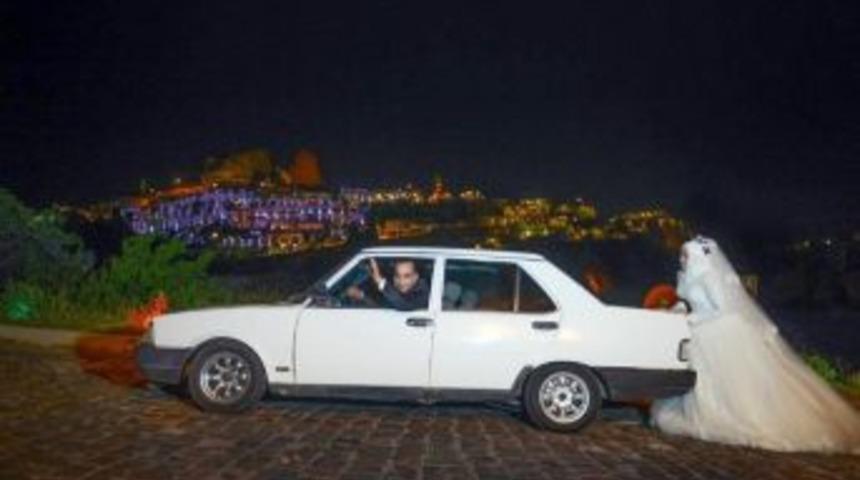 Kapadokya&rsquo;da En İlgin&ccedil; Gelin Ve Damat Fotoğrafı