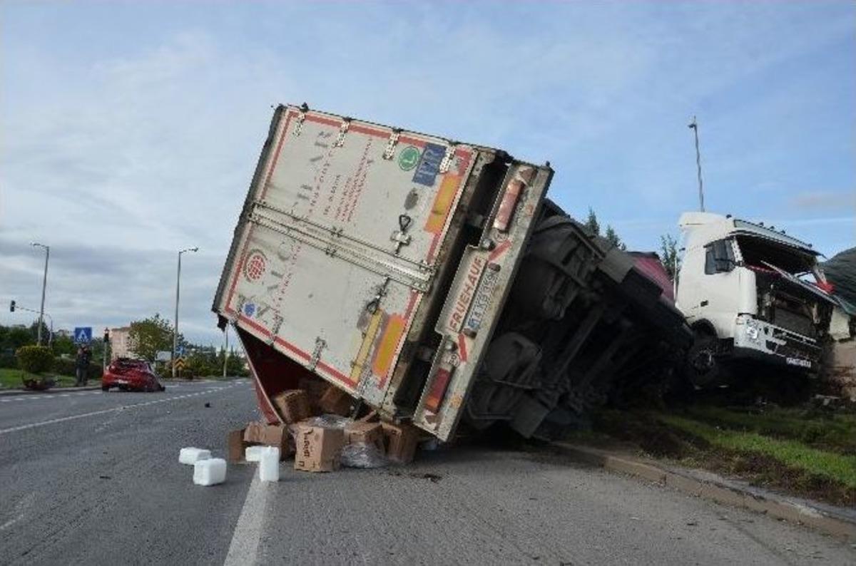 Tır S&uuml;r&uuml;c&uuml;s&uuml; Faciayı &Ouml;nledi