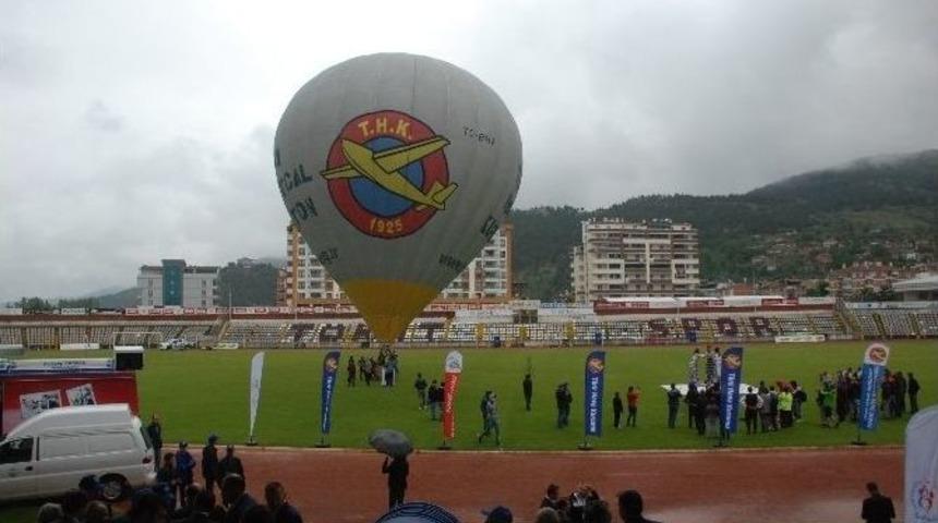Tokat&rsquo;ta &lsquo;havacılık Festivali&rsquo;ne Yağmur Engeli