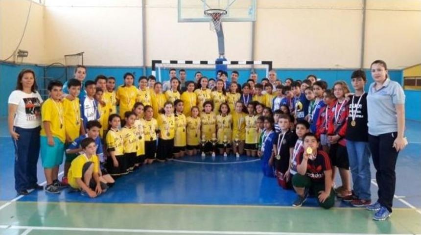 Milaslı Hentbolcular Başarıya Doymuyor