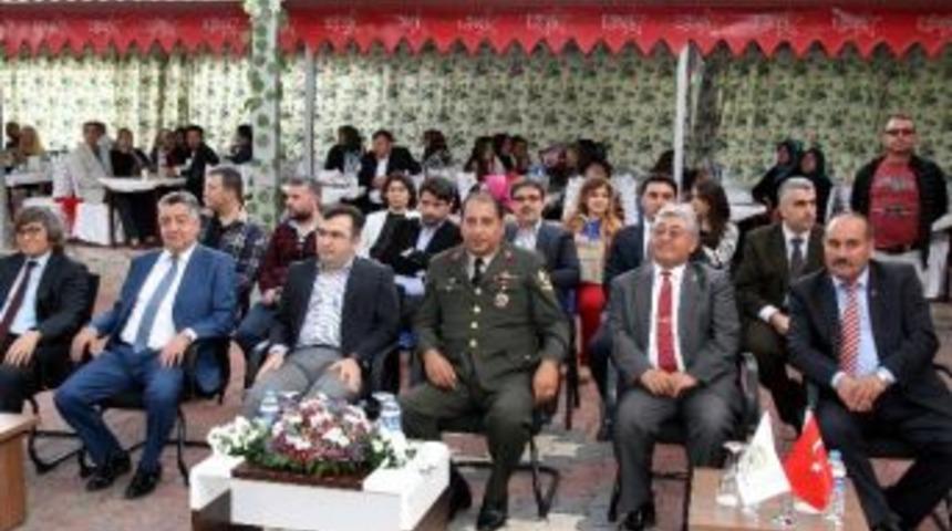 Sel&ccedil;uk &Uuml;niversitesi Kulu Myo&rsquo;da Mezuniyet Heyecanı