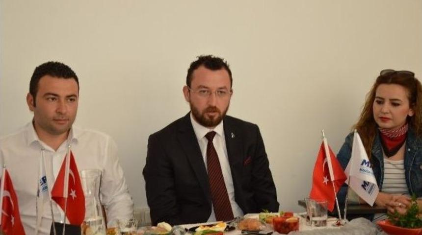 Magider &Uuml;yelerinin Sorunlarına &Ccedil;&ouml;z&uuml;m Yolları Arıyor