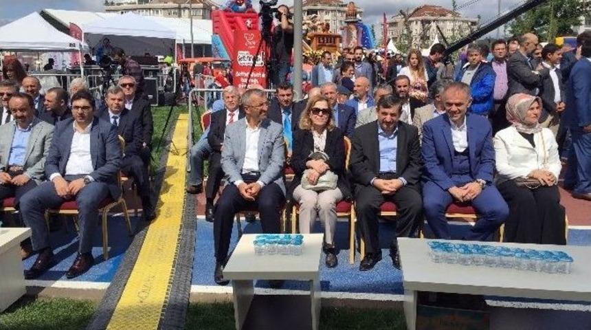 &Ccedil;ekmek&ouml;y&rsquo;de Şeffaf Mutfak G&uuml;venli Gıda Festivali Başladı