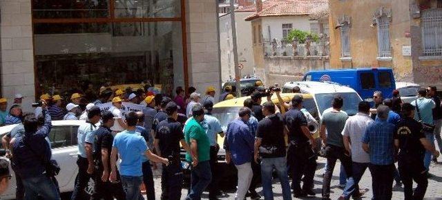 Aydın&rsquo;daki Kesk Eyleminde Slogan Ve G&uuml;zergah Gerilimi 1