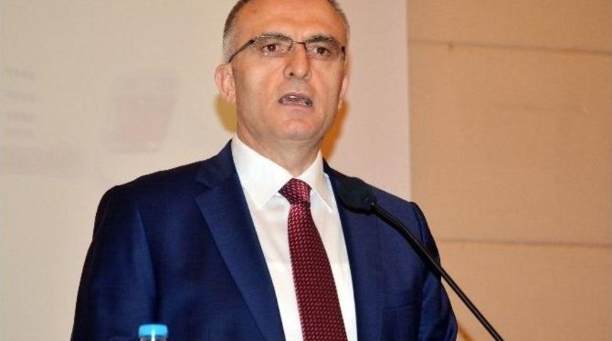 Mali Bakanı Naci Ağbal, Kayıt Dışı Ekonominin Kesinlikle &Ouml;nlenmesi Gerektiğini Belirterek: