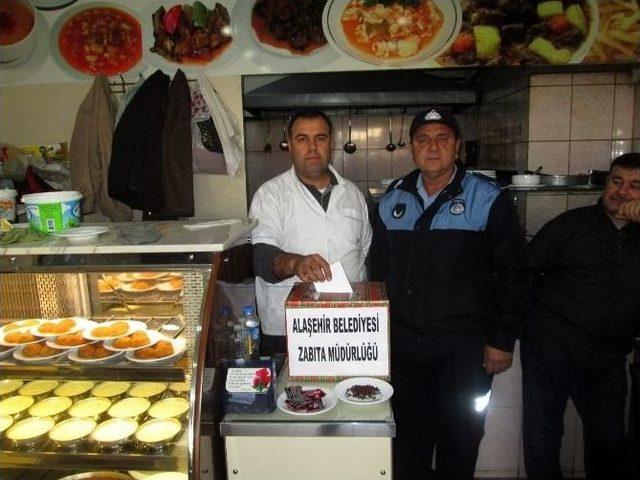 Alaşehir Belediyesi Vatandaşa Sordu, Trafiği Rahatlattı