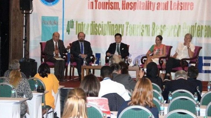 Prof. Dr. Sola; &ldquo;t&uuml;rkiye Rekabet&ccedil;i Ve G&uuml;&ccedil;l&uuml; Bir &Uuml;lke&rdquo;