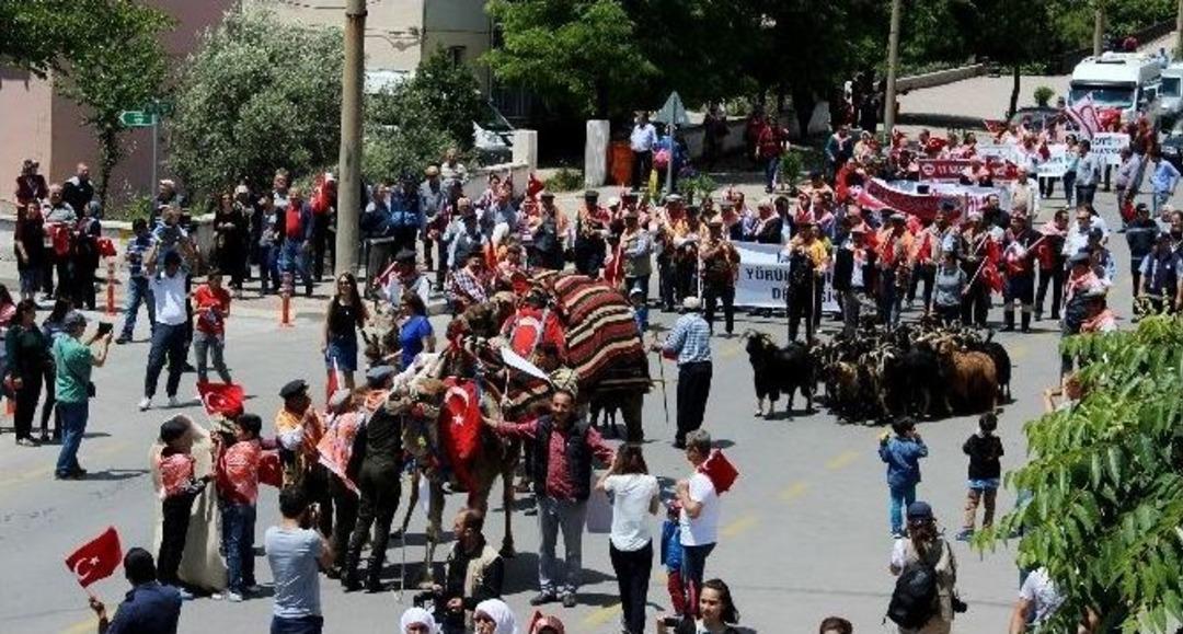 Y&ouml;r&uuml;kler Şenliğe &lsquo;g&ouml;&ccedil;&rsquo; İle Başladı