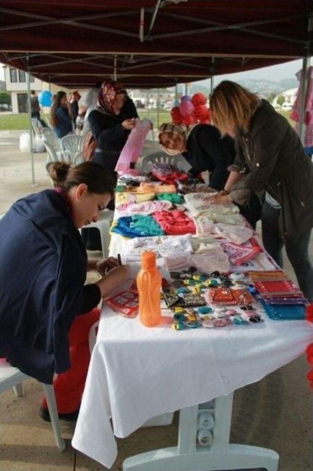 Aday Öğretmenlerden Anlamlı Kermes