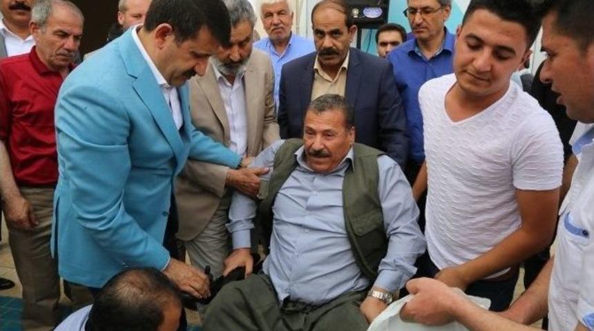 Ekinci, Engellilere Tekerlekli Sandalye Dağıttı