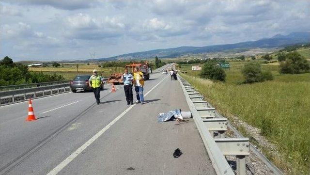 Lastiğini Değiştirirken Canından Oldu