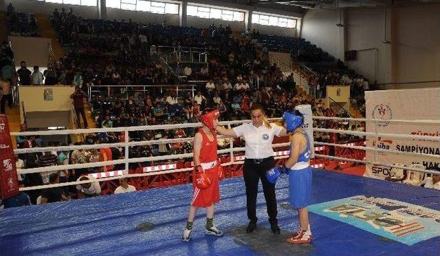 Üst Minikler Türkiye Ferdi Boks Şampiyonası Mersin’de Başladı