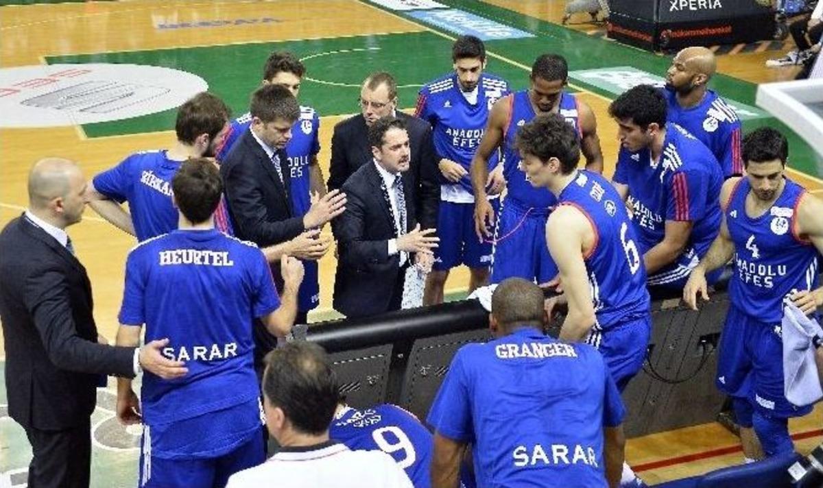 Anadolu Efes Finalde
