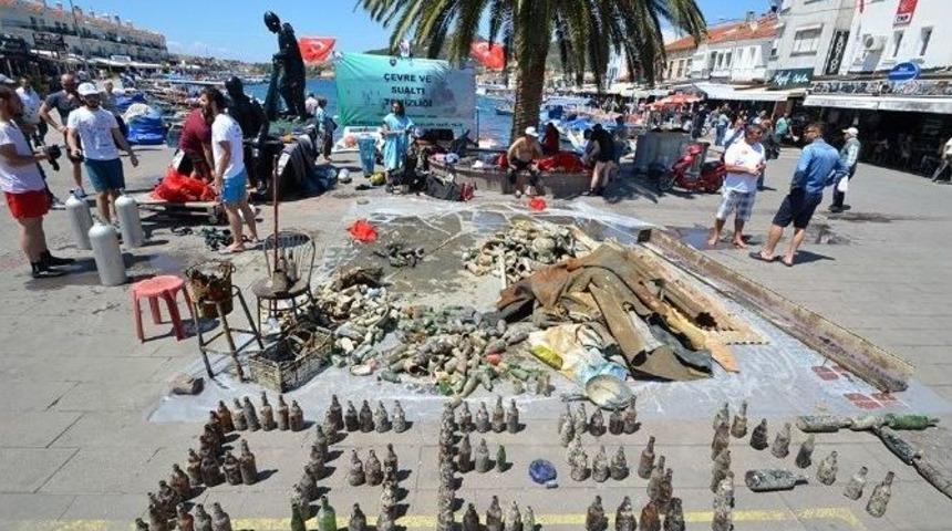 Fo&ccedil;a&rsquo;da Kıyı Ve Sualtı Temizliği Yapıldı