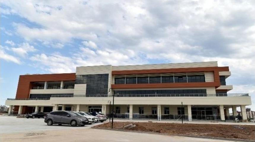 54 &Uuml;niteli Diş Hastanesi A&ccedil;ılış İ&ccedil;in G&uuml;n Sayıyor