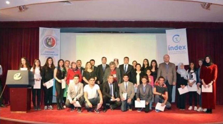 Esazder&rsquo;den "cumhuriyet Bayramı Ve Liseler Arası Şiir Okuma" Yarışması