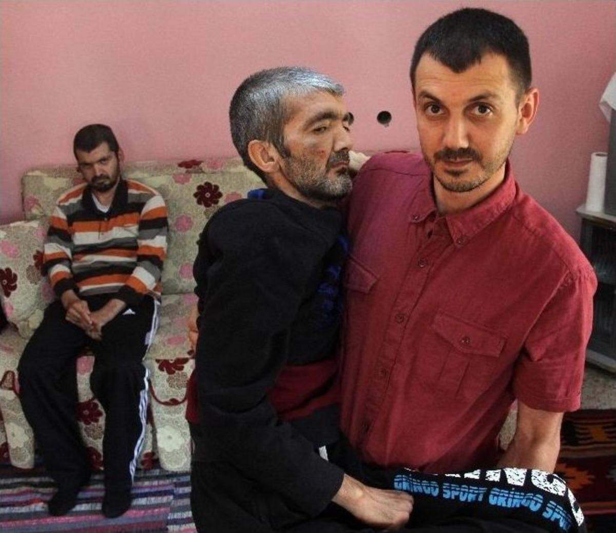 (&ouml;zel Haber) 20 Yaşında Parkinsona Yakalanıp Yatağa Mahkum Oldular