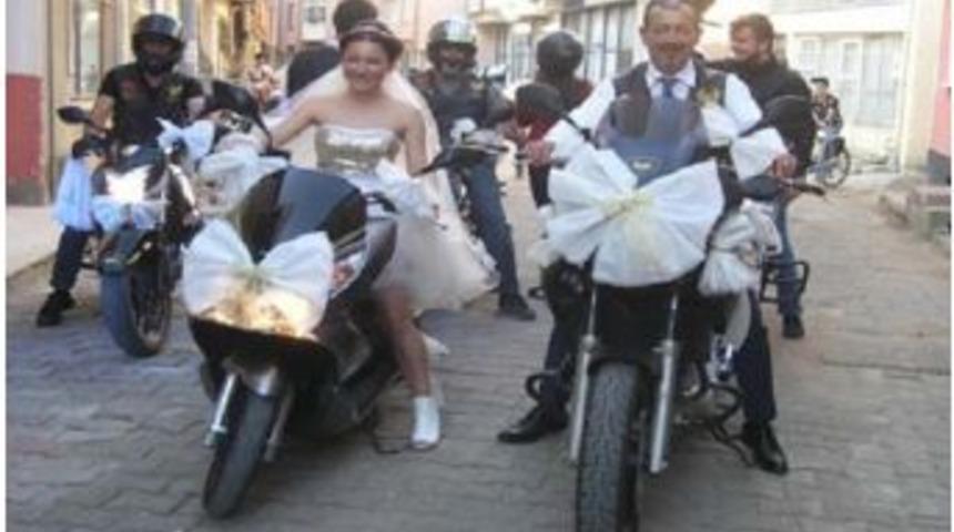 Gelin Motosikleti