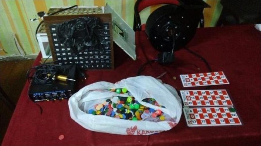Tombala Malzemeleri Kanalizasyondan &Ccedil;ıktı