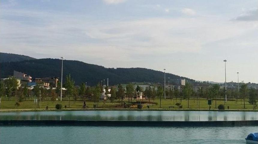 Nil&uuml;fer &Ccedil;ay&rsquo;ında Sandal Sefası