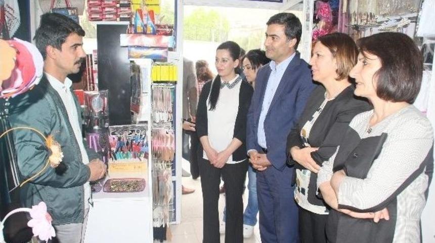 Hdp&rsquo;li Vekillerden Esnaf Ziyareti