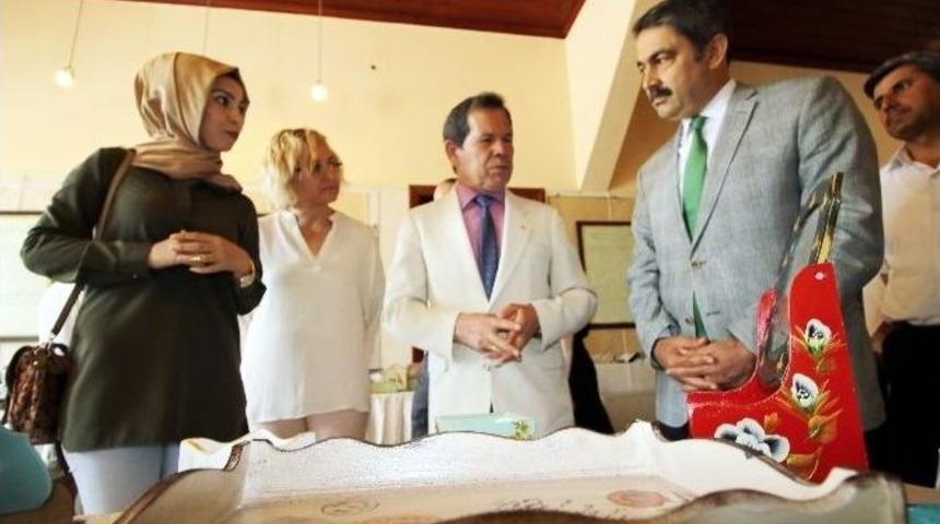 &Ouml;ğrencilerden Ahşap Boyama Sergisi