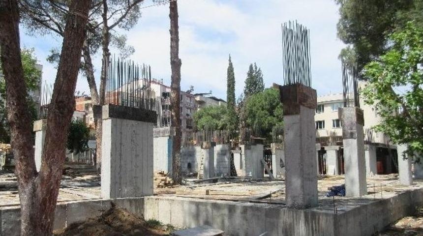 Alaşehir Gen&ccedil;lik Merkezi Y&uuml;kseliyor