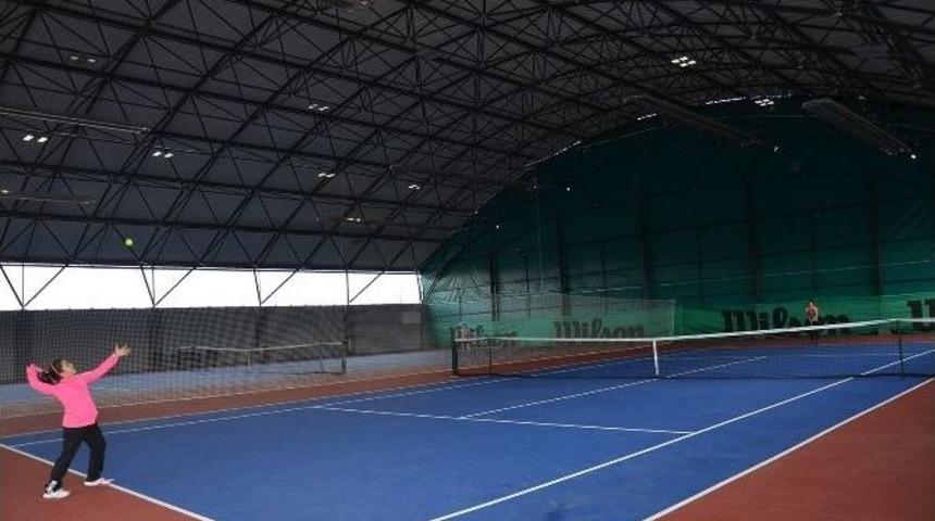 13 Şehrin Tenis&ccedil;ileri Malatya&rsquo;da Buluştu