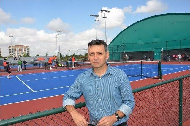 13 Şehrin Tenisçileri Malatya’da Buluştu 2