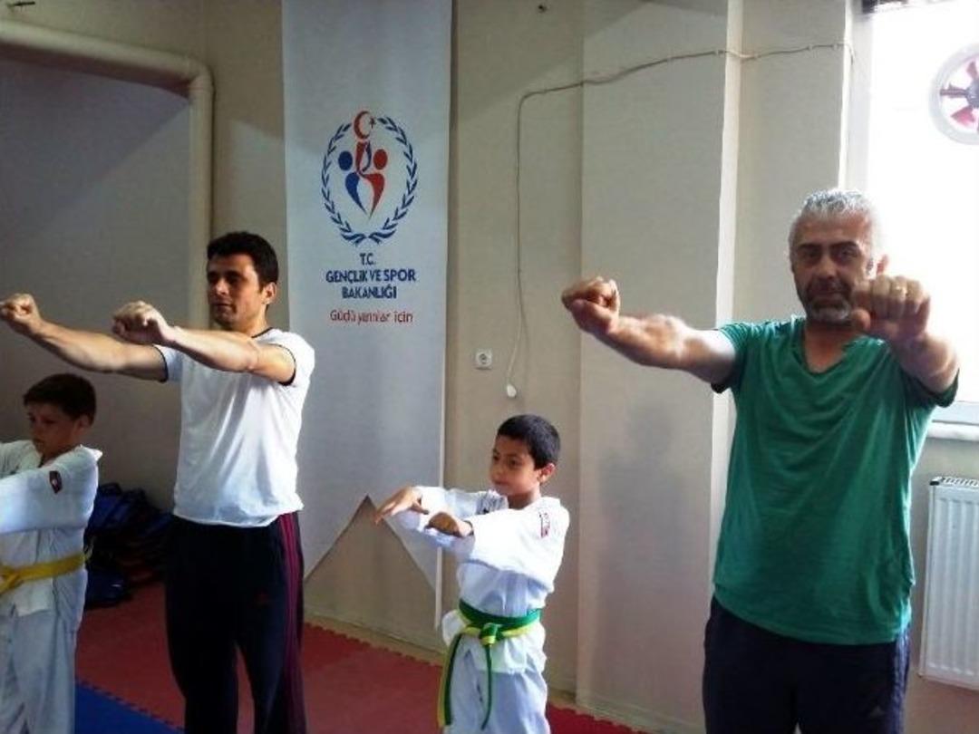 Ayvalık&rsquo;ta &lsquo;ailemle Spor Yapıyorum&rsquo; Projesi Hayata Ge&ccedil;ti