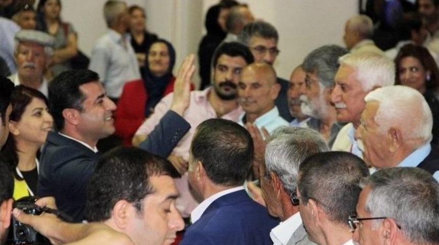 Demirtaş, Partisinin Diyarbakır Kongresine Katıldı