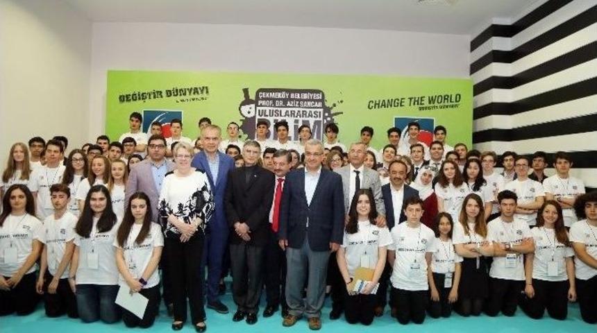 Gen&ccedil; Mucitler &Ouml;d&uuml;llerini Aziz Sancar&rsquo;dan Aldı