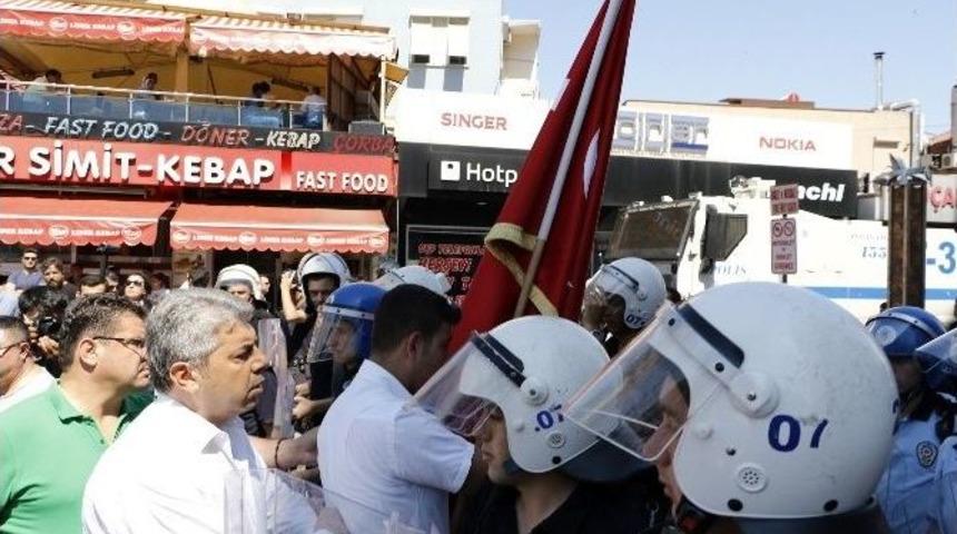 Polisin Bayrak Hassasiyeti