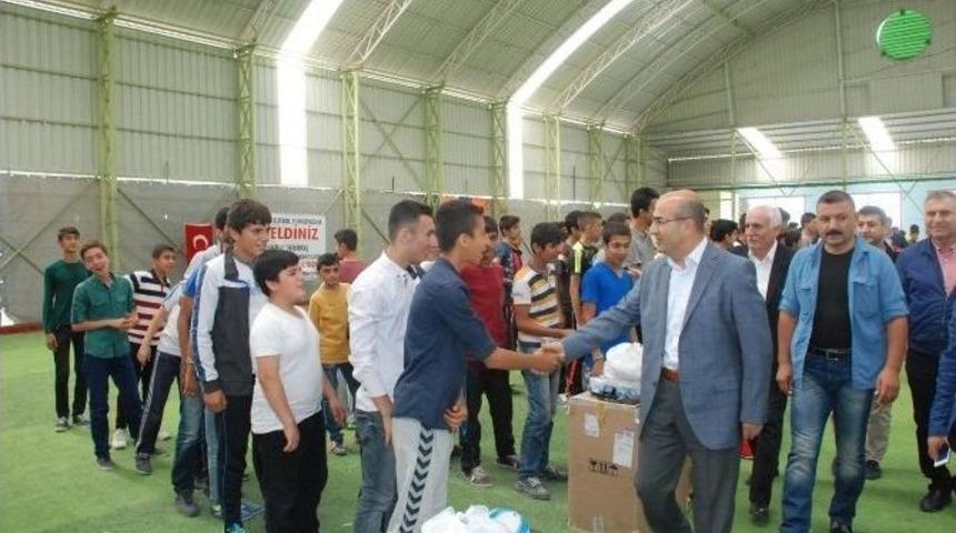 Adıyaman&rsquo;da Mahalleler Arası Futbol Turnuvası Başladı