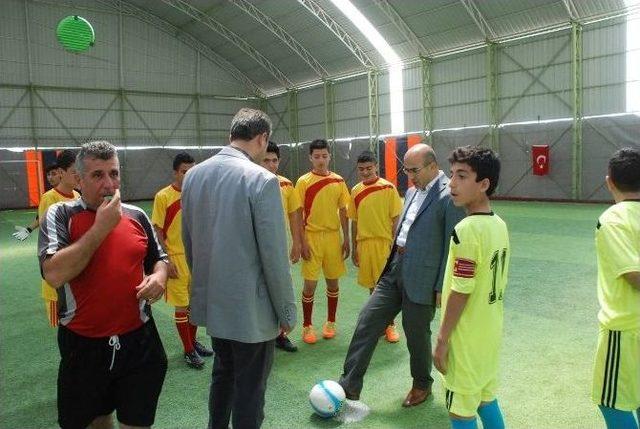 Adıyaman’da Mahalleler Arası Futbol Turnuvası Başladı