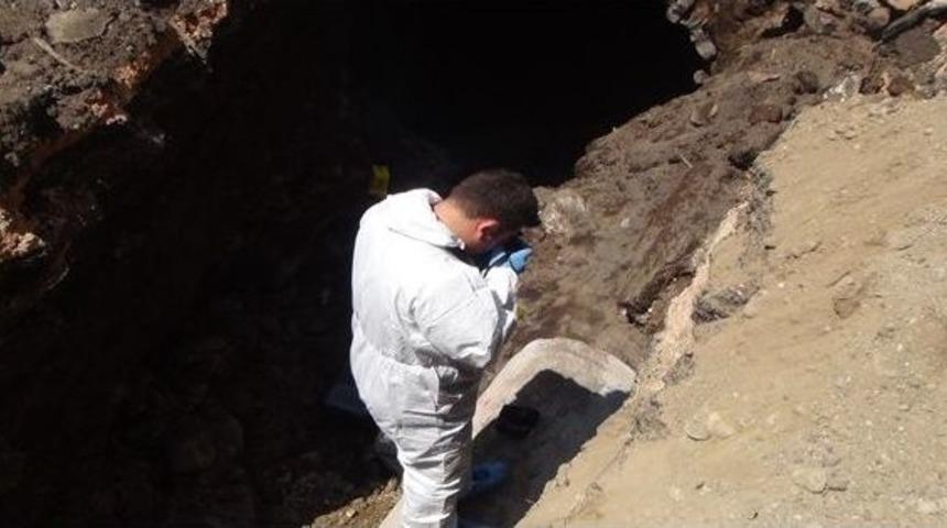 Siverek&rsquo;te Yapılan Kazıda Kemikler Ve T&uuml;nel Bulundu