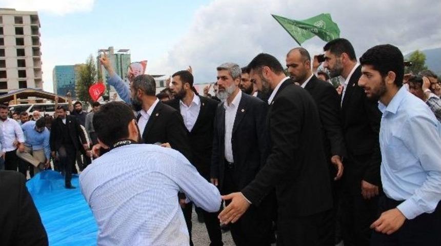 Hatay&rsquo;da İptal Edilen Konferans Gar Meydanında Ger&ccedil;ekleşti