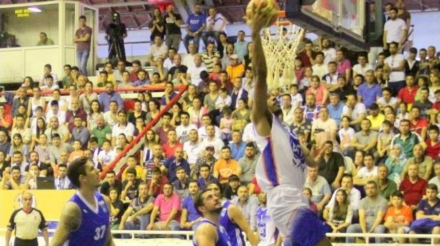 T&uuml;rkiye Basketbol Ligi Play-off Yarı Final